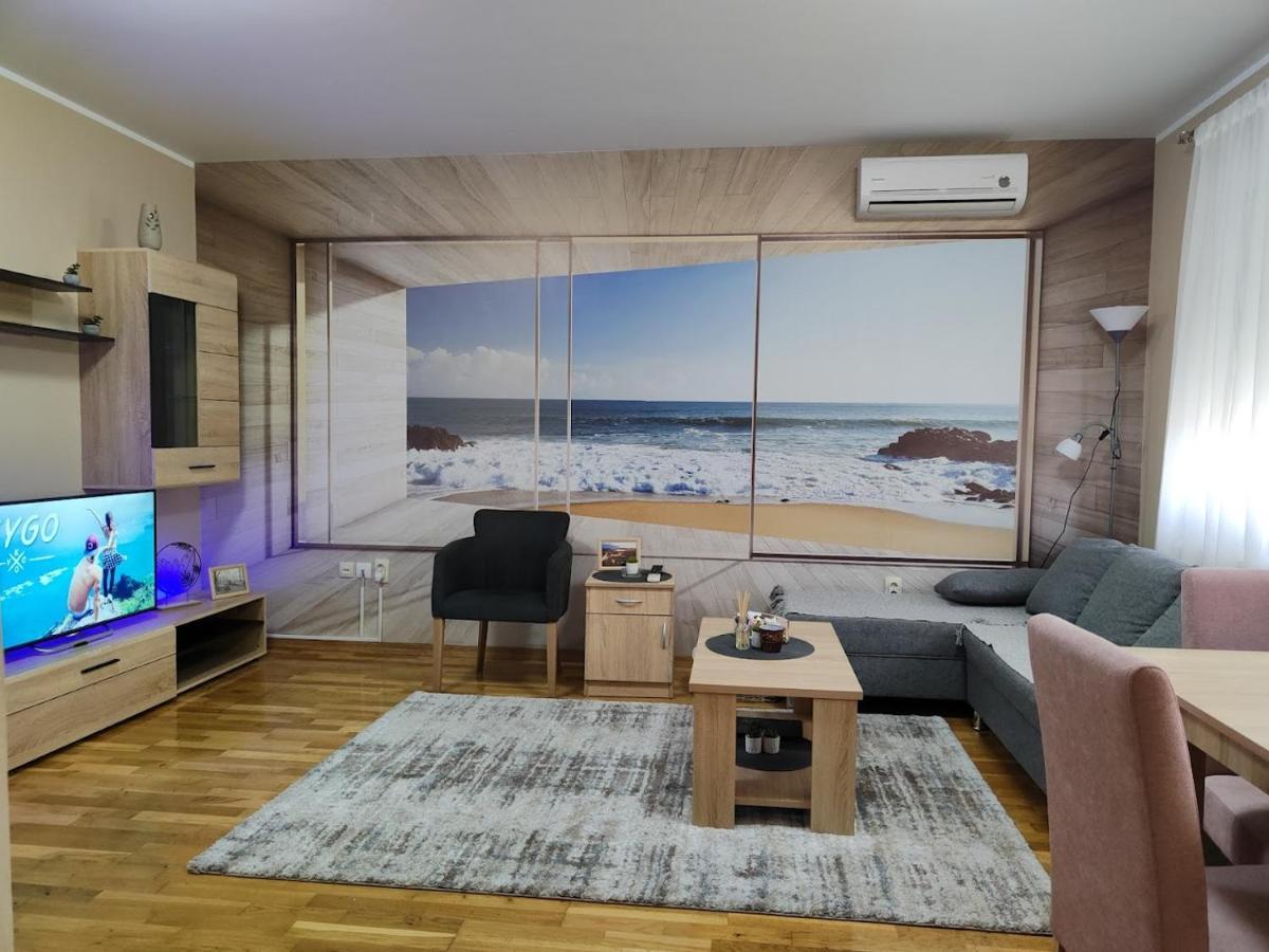 Apartman Espresso Sa Parkingom Σρέμσκα Μιτρόβιτσα Εξωτερικό φωτογραφία