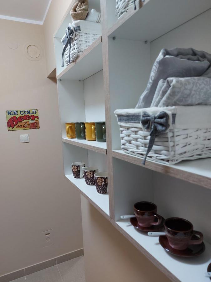 Apartman Espresso Sa Parkingom Σρέμσκα Μιτρόβιτσα Εξωτερικό φωτογραφία