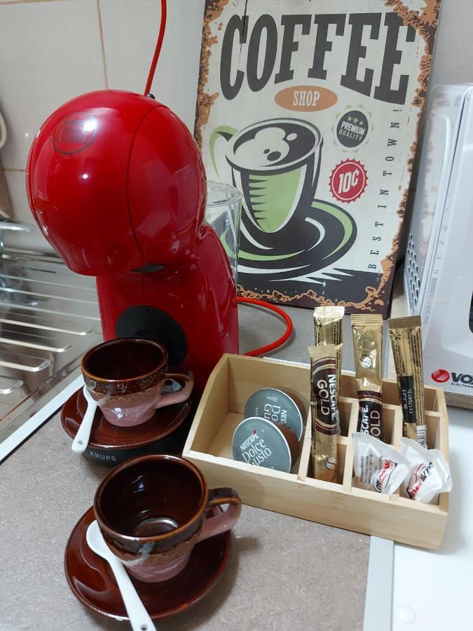 Apartman Espresso Sa Parkingom Σρέμσκα Μιτρόβιτσα Εξωτερικό φωτογραφία