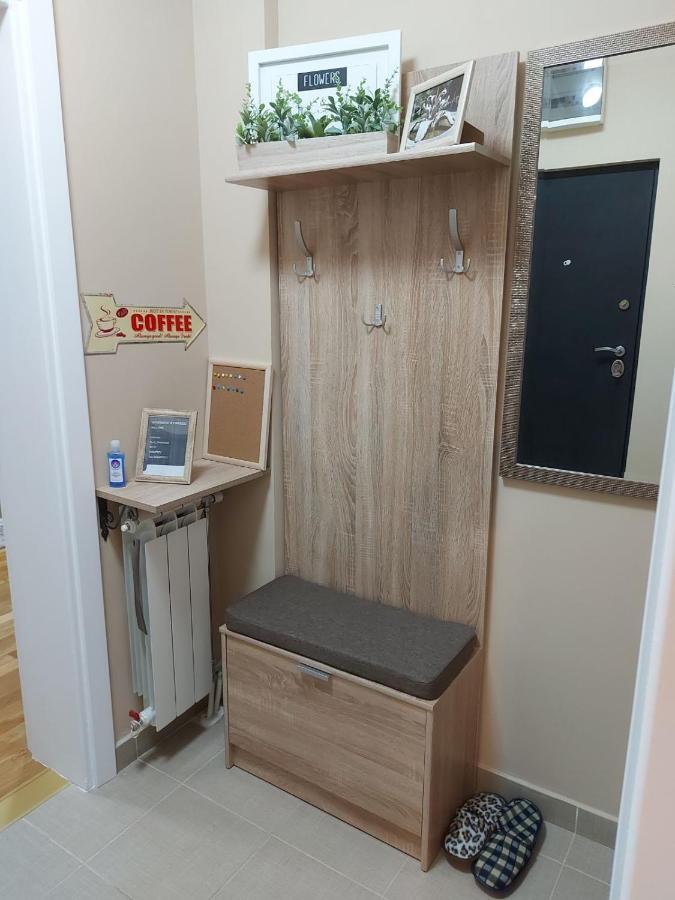 Apartman Espresso Sa Parkingom Σρέμσκα Μιτρόβιτσα Εξωτερικό φωτογραφία