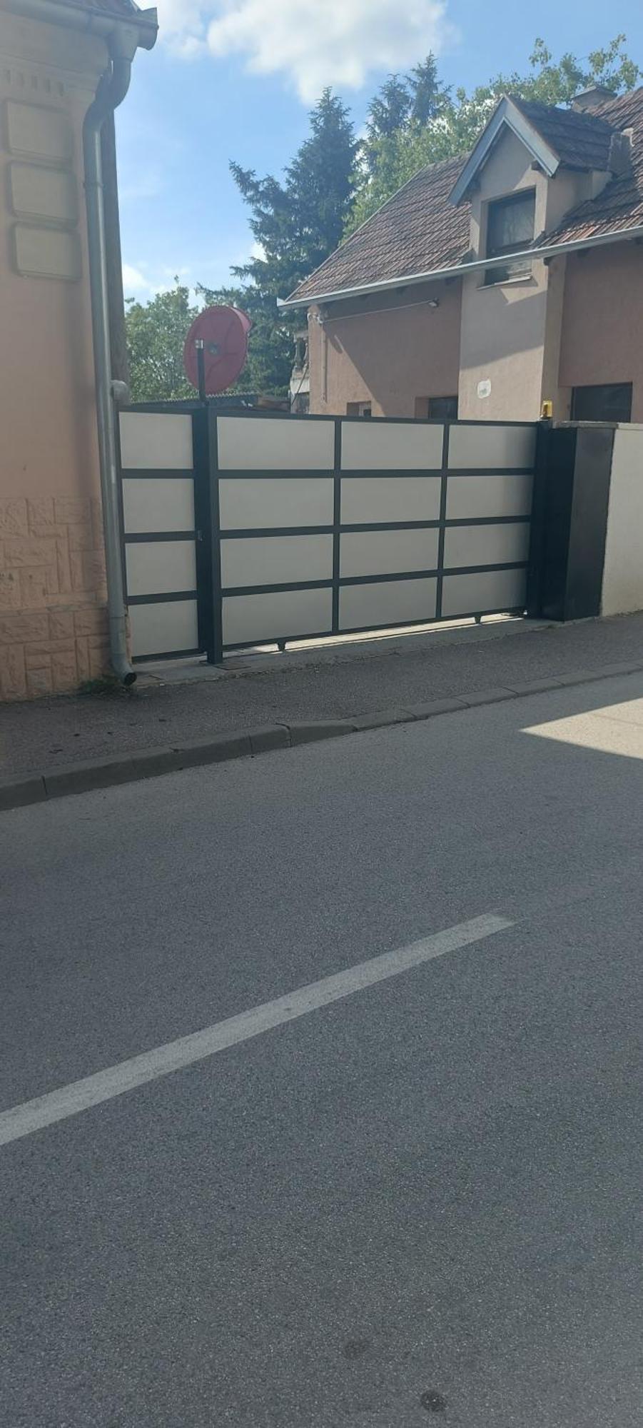 Apartman Espresso Sa Parkingom Σρέμσκα Μιτρόβιτσα Εξωτερικό φωτογραφία